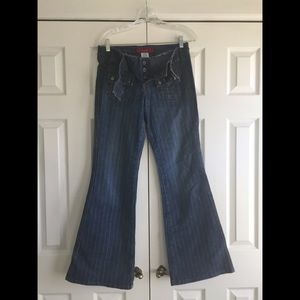 Pinstripe bootcut 👖